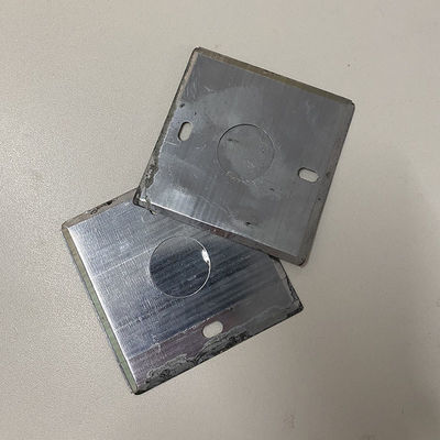 曲がる電流を通された鋼鉄カバー プレートのジャンクション・ボックスの耐久の金属材料